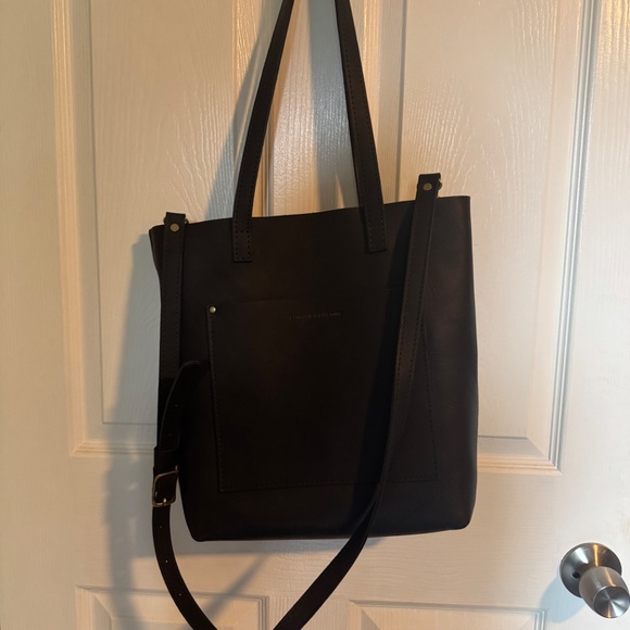 Portland Leather Crossbody Tote Large - Picture 2 of 9